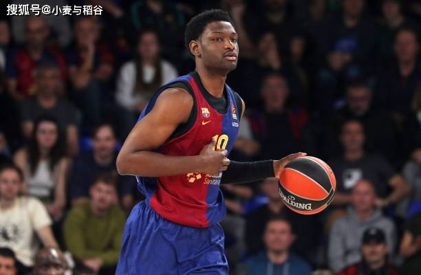 法甲劲旅有望与前马刺内线完成签约,但他正遭遇重大伤病?