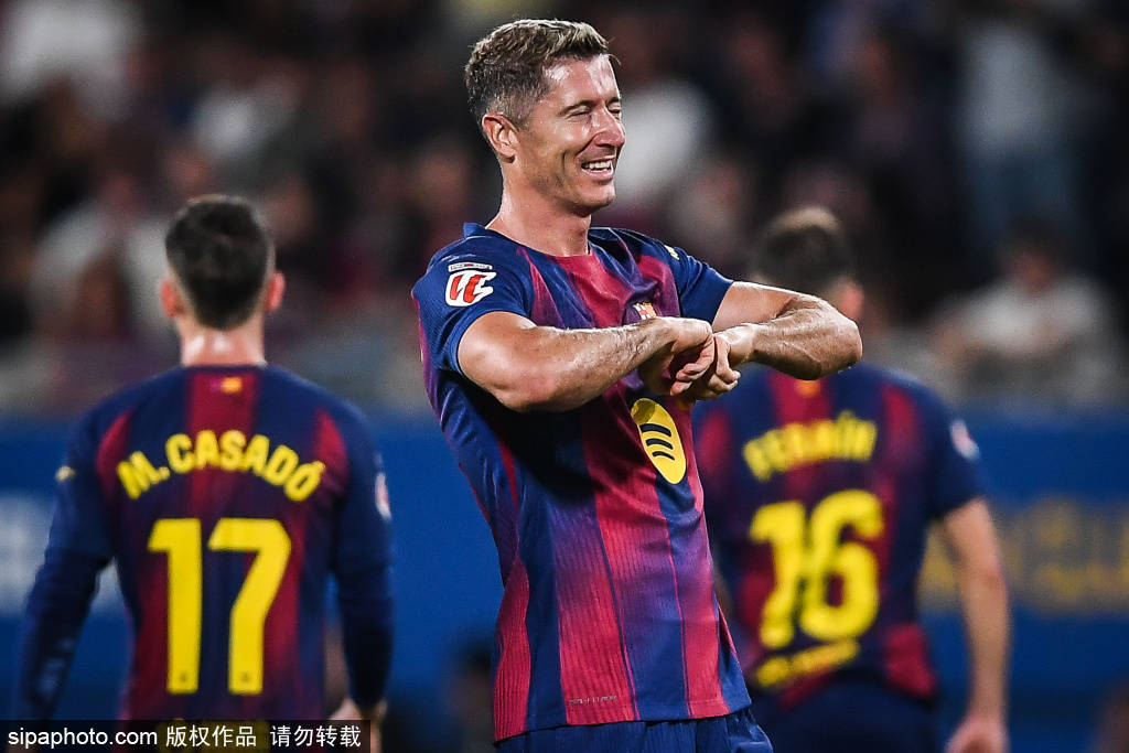 巴塞罗那门将乔安·加西亚手术成功:预计4-6周重返赛场