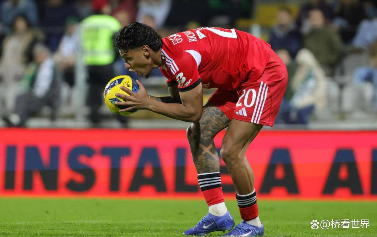 穆里尼奥更衣室收获惊喜礼物?昔日水货谁竟逆袭成中场核心?